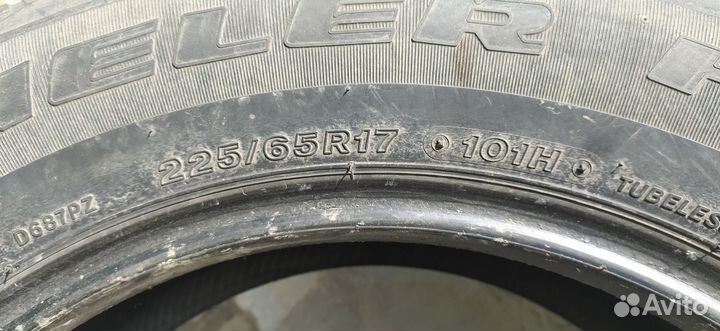 Bridgestone Dueler H/T 687 225/65 R17 101H