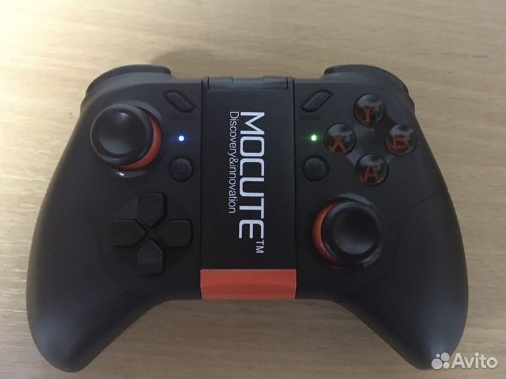 Беспроводной блютуз Геймпад (Mocute - 054)