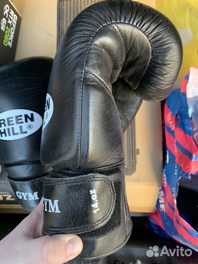 Боксерские перчатки 14 oz