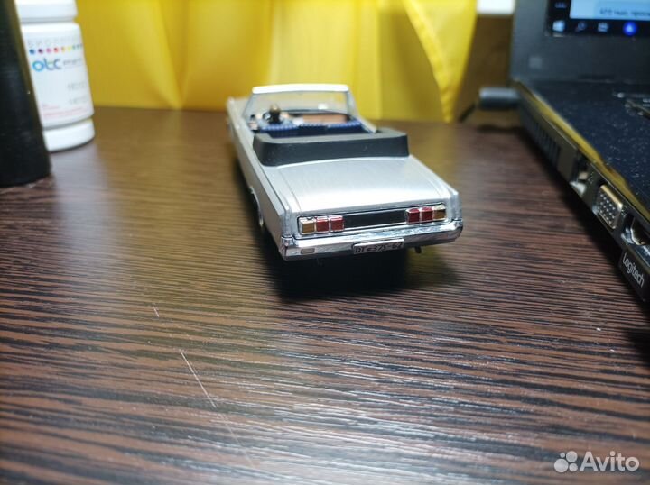 Модель автомобиля зил-117В 1/43