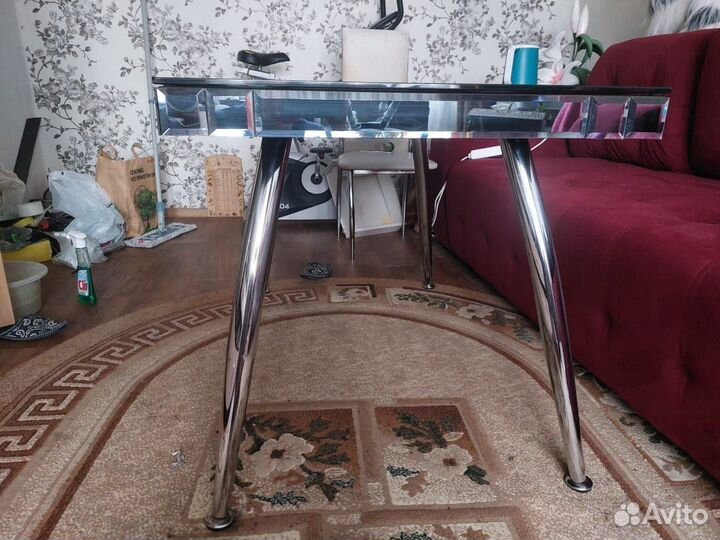 Кухонный стол бу