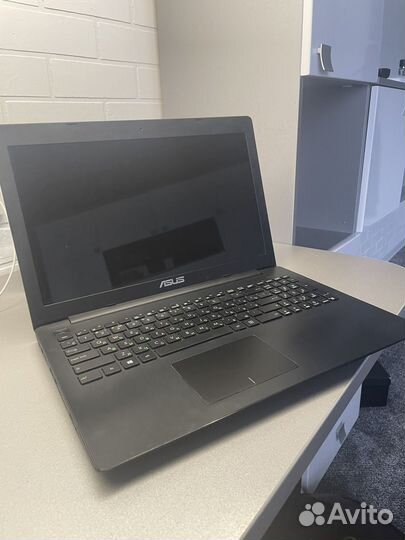 Ноутбук asus x553m