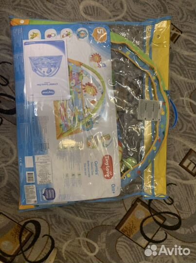 Развивающий коврик tiny love игрушки пакетом