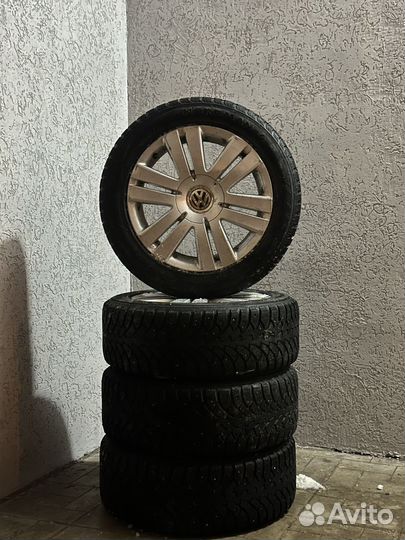 Зимние колёса оригинальные VW Passat B6 R16 5*112