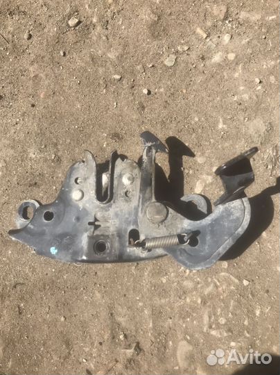 Замок капота Альмера Н16