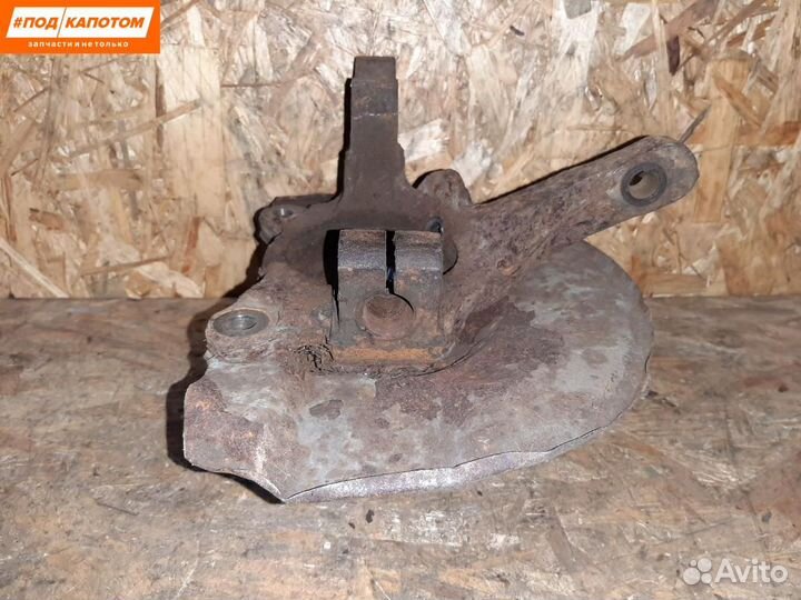 Кулак передний правый Mitsubishi Lancer 9