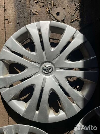 Колпаки r16 toyota оригинальные