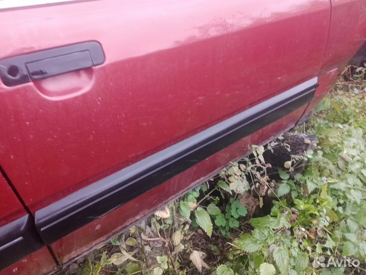 Молдинг двери Audi 100 44