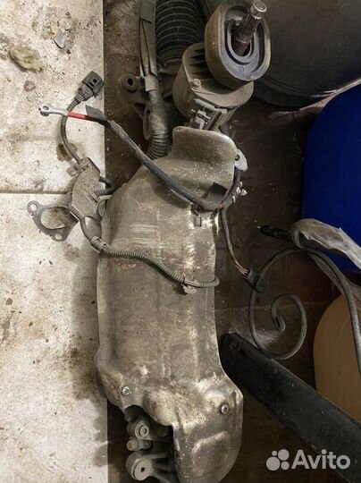 Рулевая рейка на VW golf 6