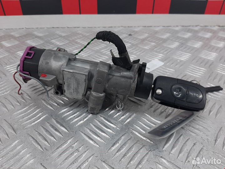Замок зажигания Volkswagen Golf 3 2000 4B0905851B