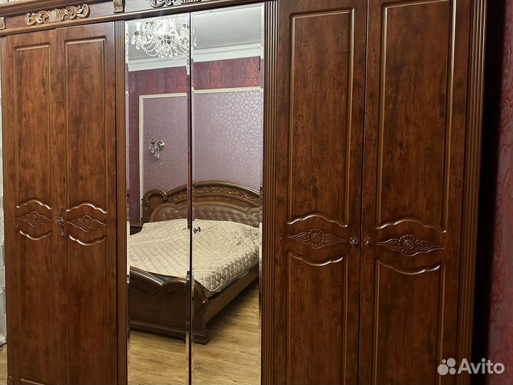 Спальный гарнитур бу