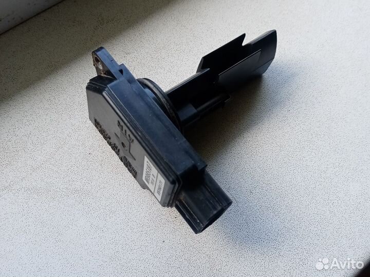 Датчик расхода воздуха mitsubishi MR985187