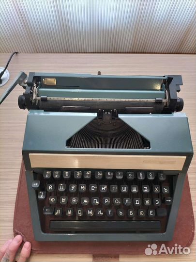 Пишущая печатная машинка Москва
