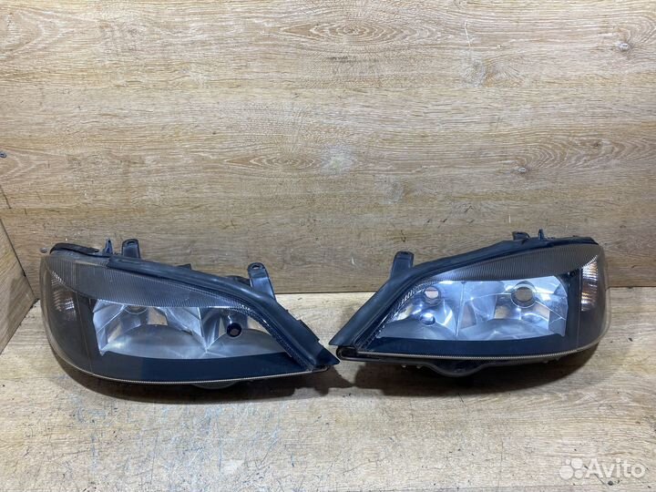 Комплект фар Opel Astra G