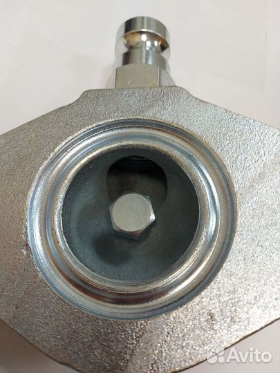 Нижний фланец