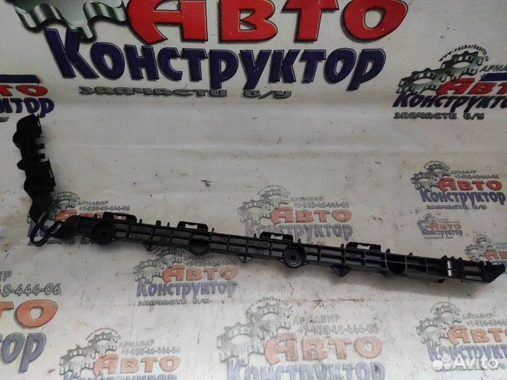 Крепление бампера заднее правое Toyota Camry ACV51