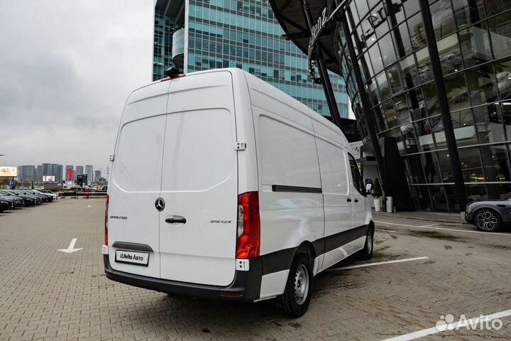 Mercedes-Benz Sprinter цельнометаллический, 2023