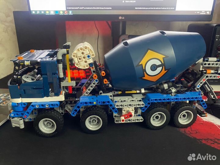 Lego Technic 42112 и 42118
