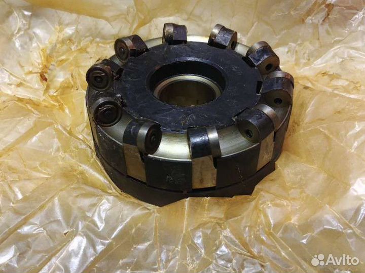 Фреза торцевая с круглыми пластинами