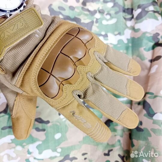 Перчатки тактические Mechanix с костяшками (Coyote