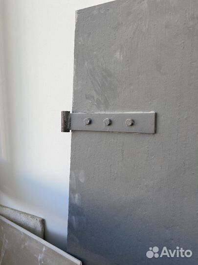 Железная металлическая дверь бу