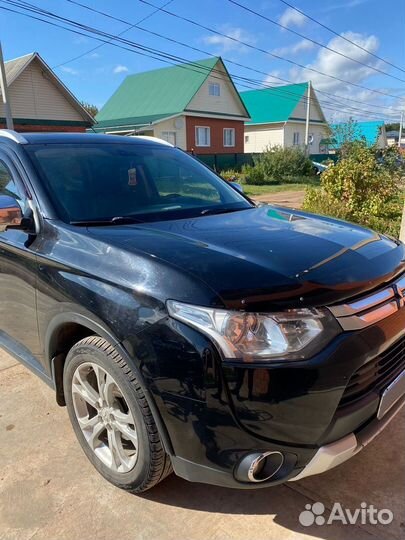 Mitsubishi Outlander, 2014