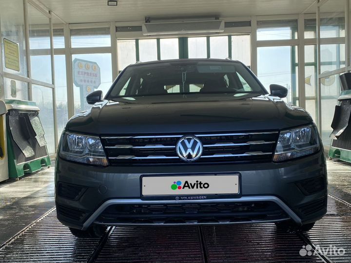 Volkswagen Tiguan 2.0 AT, 2019, 77 000 км