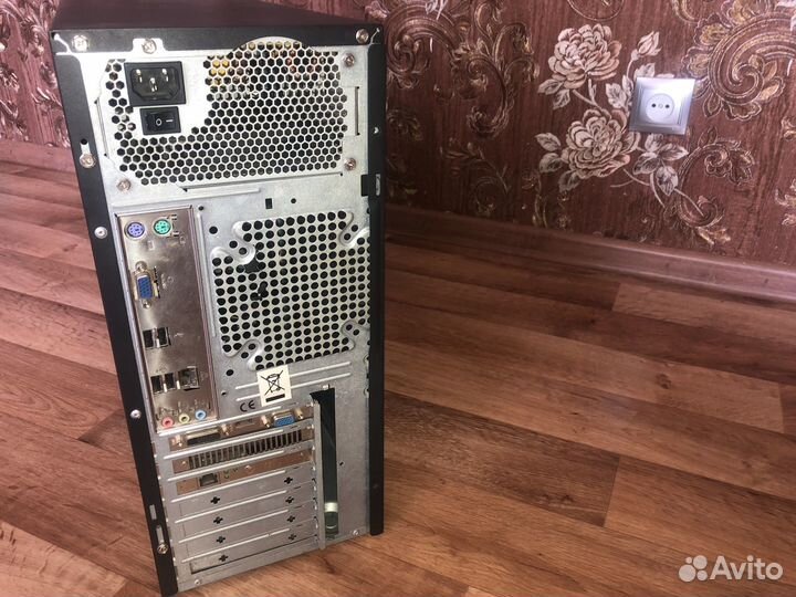 Компьютер для роботы и игр i3 8GB gt640