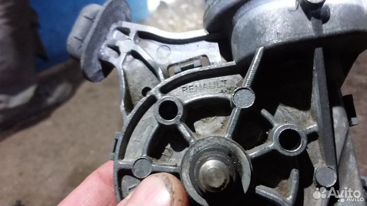 Мотор стеклоочистителя Renault Fluence Megane 3