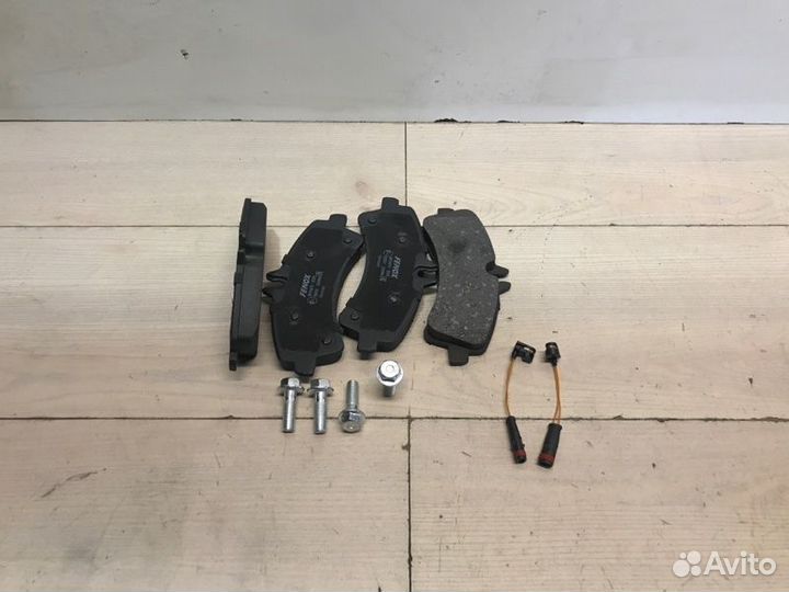 Тормозные колодки заднее Mercedes Sprinter W906