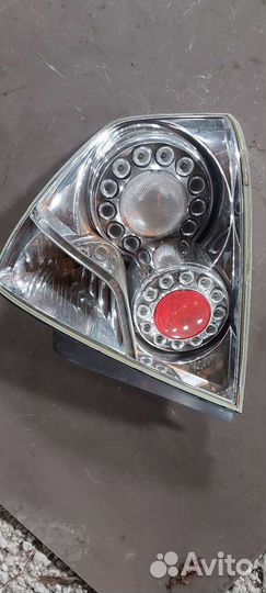 Фонарь задний левый на Nissan Fuga