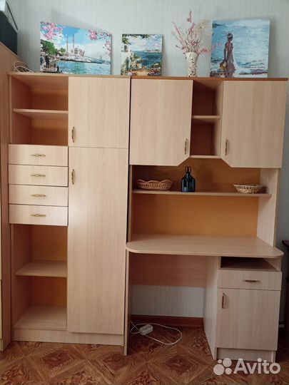 Письменный стол стеллаж