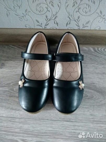 Туфли для девочки 2 пары