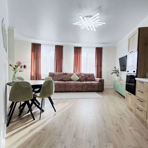 2-к. квартира, 61 м², 1/9 эт.