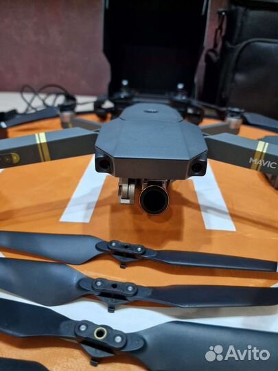 Квадрокоптер DJI Mavic PRO