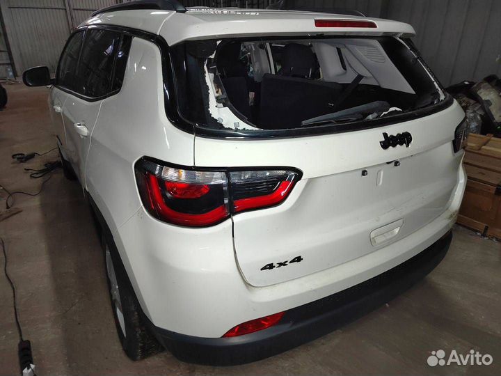 Фонарь задний левый Jeep Compass 2 MP522 2019