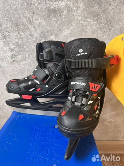 Коньки хоккейные