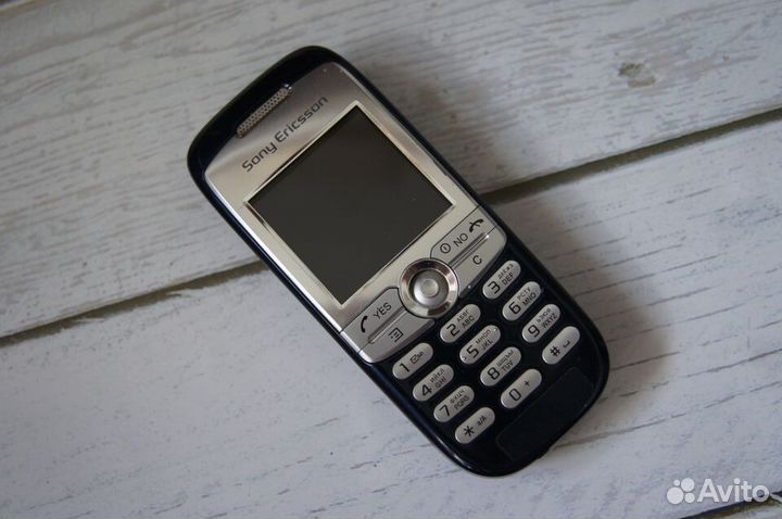 Sony Ericsson J200