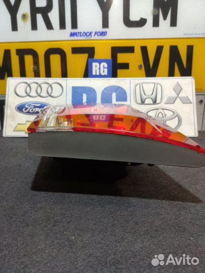 Фонарь крышки багажника правый Chevrolet Cruze