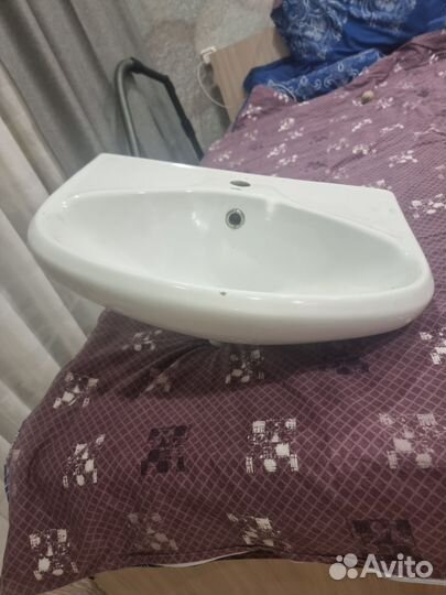 Раковина в ванную бу