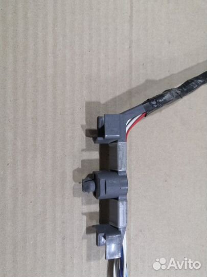 Проводка двери задняя левая Toyota Land Cruiser