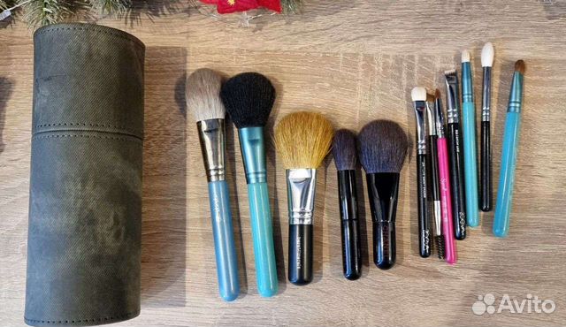 Кисти с тубусом