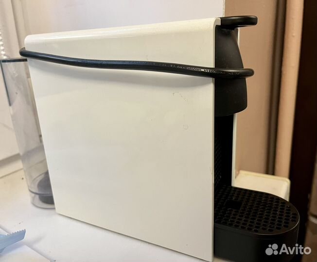 Капсульная Кофемашина nespresso essenza mini