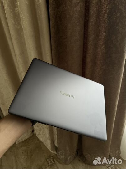 Huawei Matebook 13 идеальный ноутбук для учебы