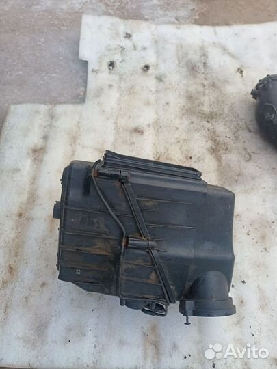 Корпус воздушного фильтра Audi A8 D3
