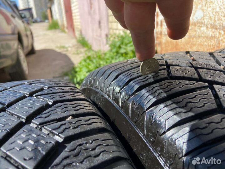 Continental ContiVikingContact 7 215/65 R17