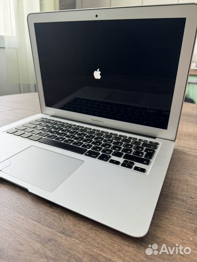 Apple MacBook Air 13 (2014)