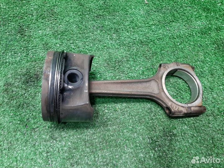 Поршень с шатуном Opel Meriva B 2013