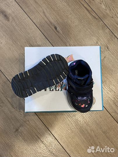 Ботинки демисезонные для девочки 21 размер