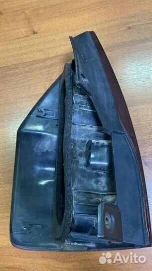 Фонарь задний правый Toyota Land Cruiser Prado 120